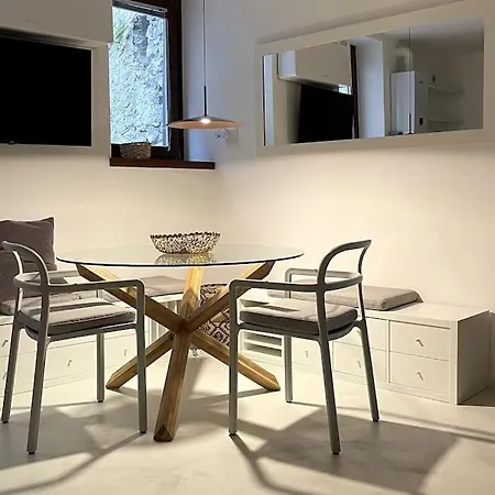 Appartement Peler, Stylish With Garage Riva del Garda